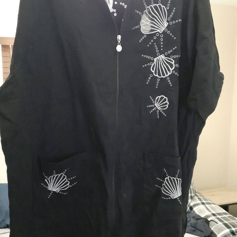 Black zip up shirt 3xl